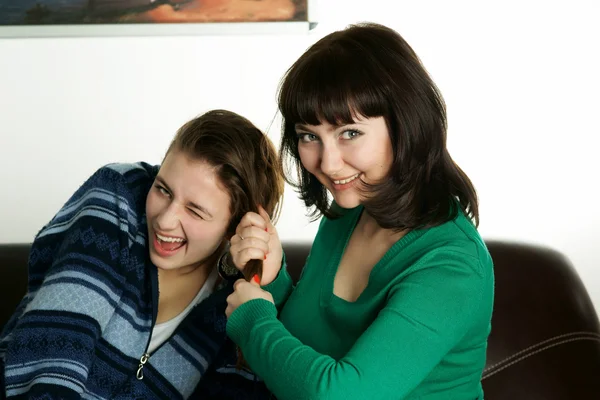 Two sisters joke — Stock Photo, Image