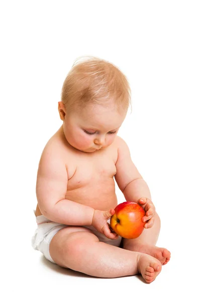 Menina bonito infantil com maçã isolada em branco — Fotografia de Stock