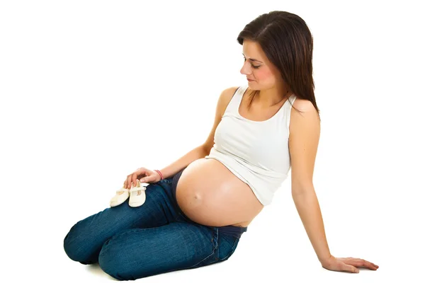 Ciąży brunetka na białym tle — Zdjęcie stockowe