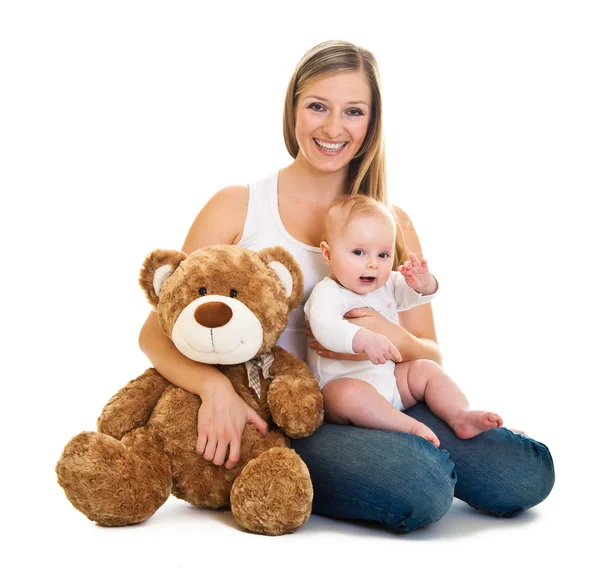 Mor med glad och söt spädbarn flicka som isolerad på vit — Stockfoto