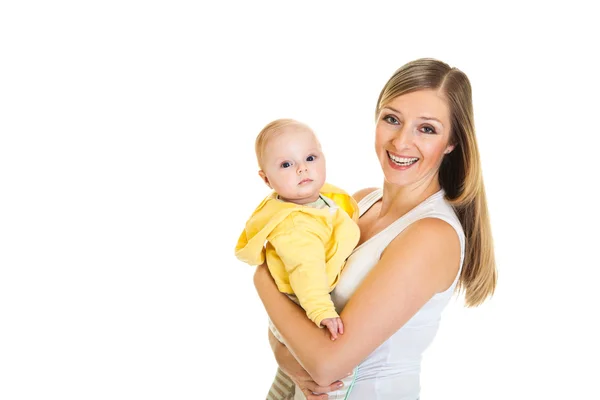Matka s šťastný a roztomilé kojenecká holčička izolované na bílém — Stock fotografie