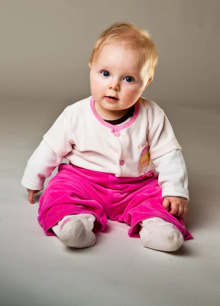 Ładny dziewczyna dla niemowląt — Zdjęcie stockowe
