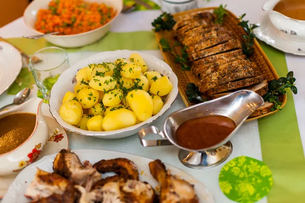 stock image Deliciuously looking food on a decorated table