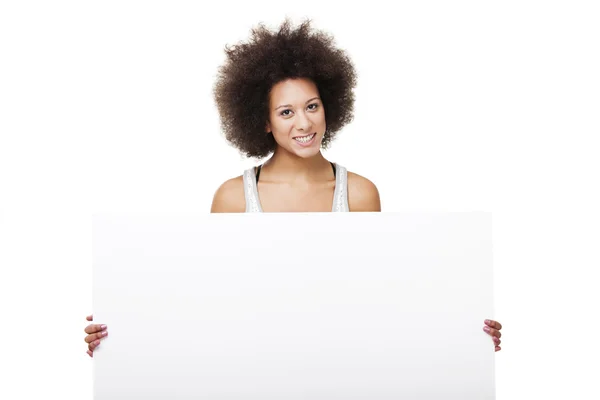 Kobieta trzyma biały billboard — Zdjęcie stockowe