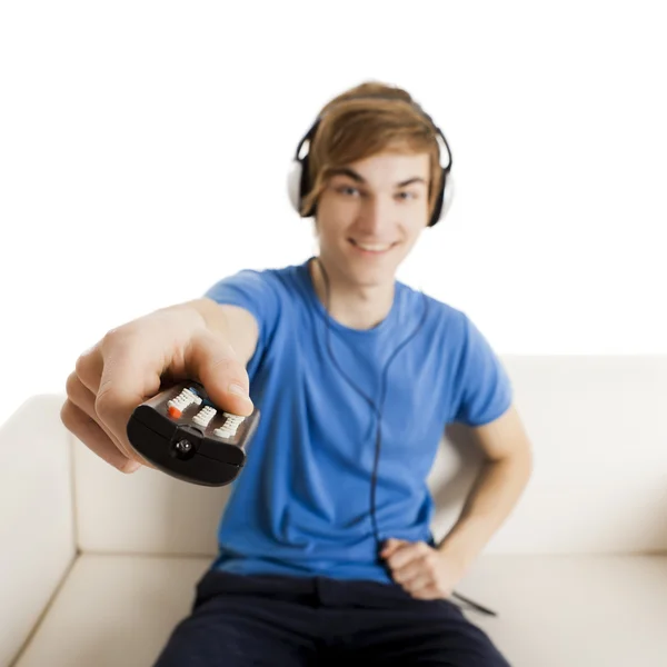 Homme avec télécommande — Photo