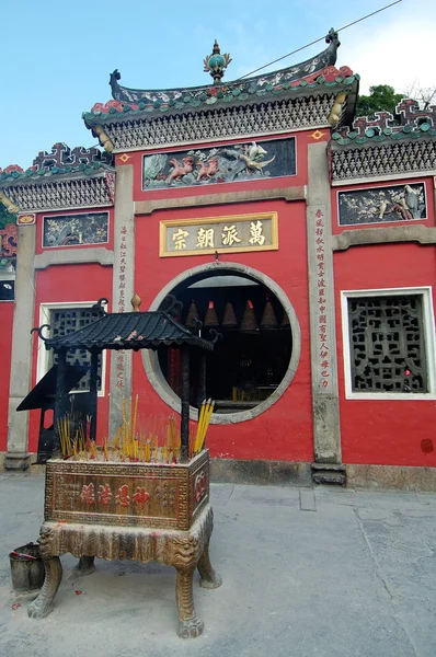 Facade of temple gate — Stock Photo, Image