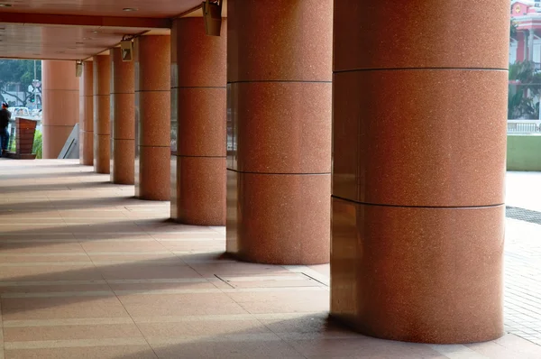 Perspective view of walkway — Stock Photo, Image