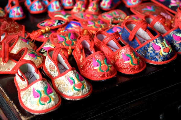 Child Chinese shoes — Stock Photo, Image