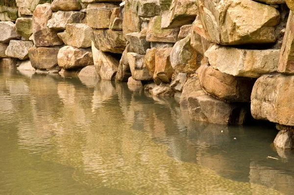 Lagoa de pedra — Fotografia de Stock