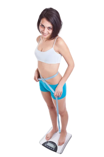 体重計の上に立つ女性 — ストック写真