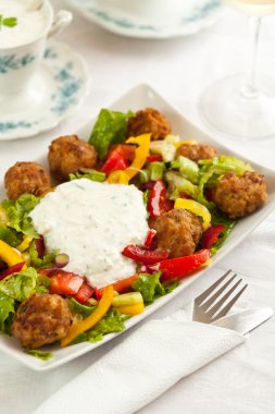 karışık salata whit köfte