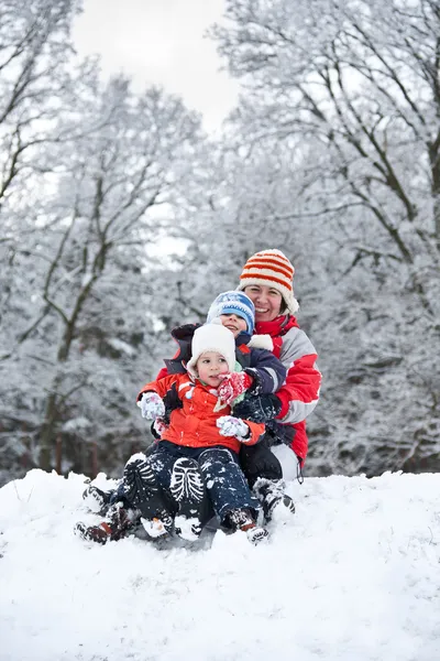 Madre con figli — Foto Stock