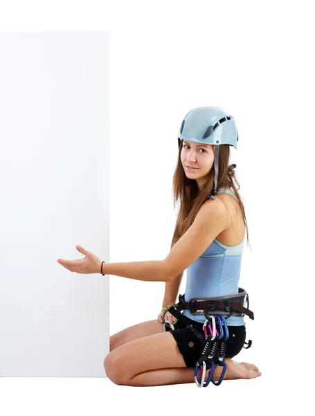 Kletternde Frau mit Transparent — Stockfoto