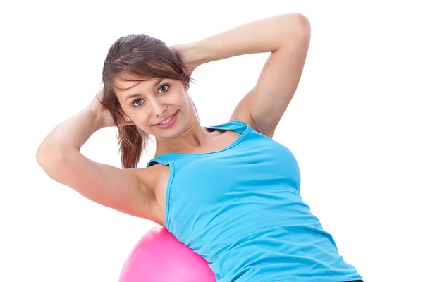 Mujer con pelota de fitness — Foto de Stock