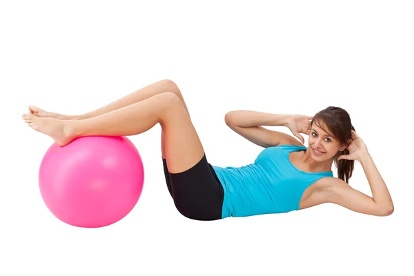 Flicka tränar med fitness boll — Stockfoto