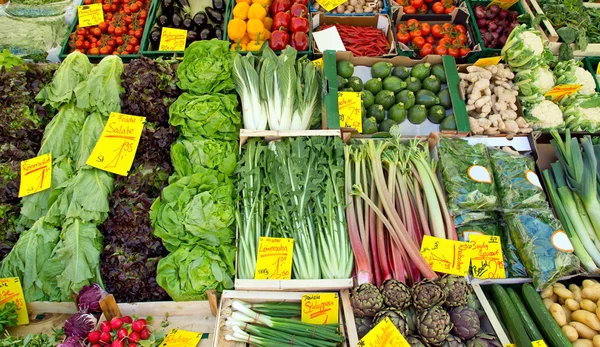बाजारात भाज्या — स्टॉक फोटो, इमेज