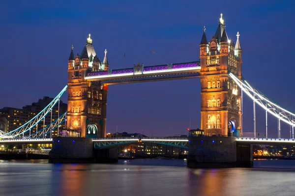 Tower Bridge éjjel — Stock Fotó