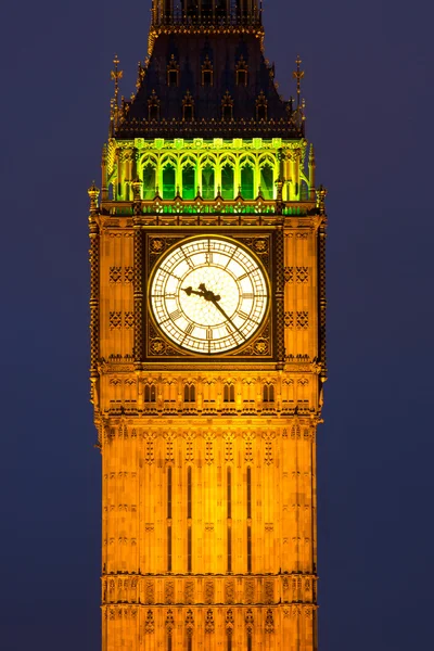 钟楼的大本钟在晚上 — 图库照片