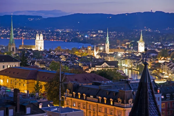 Zurich's nachts — Stockfoto
