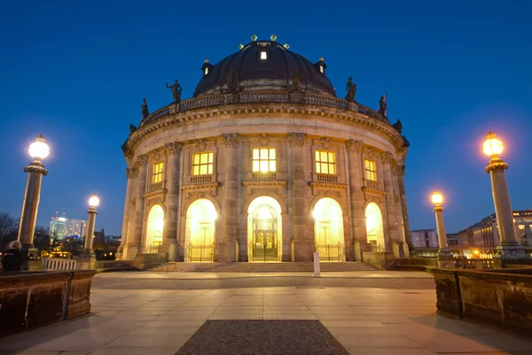 The Bodemuseum after sunset — Stock Photo, Image