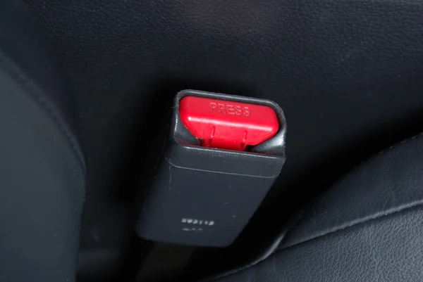 Пряжка ремня безопасности в машине — стоковое фото
