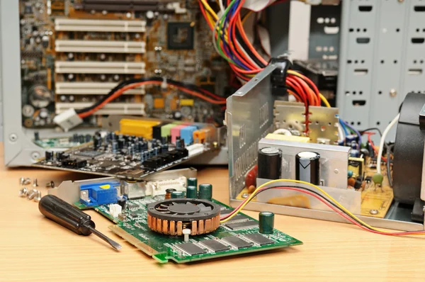 Reparatie van een computer — Stockfoto