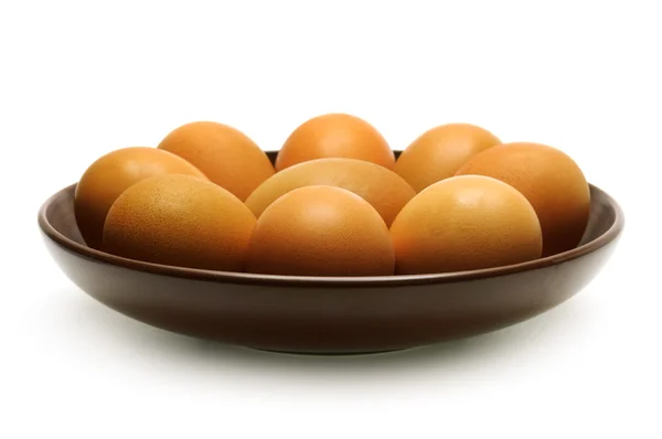 Bir tabağa haşlanmış yumurta — Stok fotoğraf