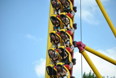lunapark hız treni