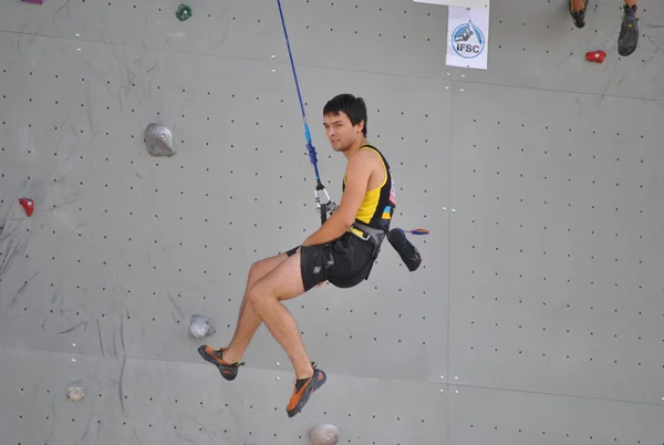 Competition climbing — Stock Photo, Image