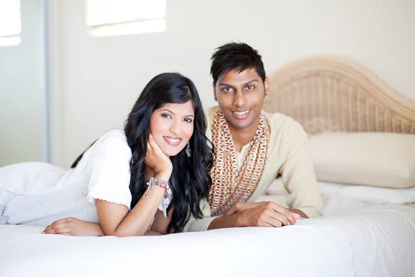 Νεαρό ζευγάρι ινδική — Φωτογραφία Αρχείου