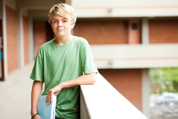 Middelbare school jongen — Stockfoto