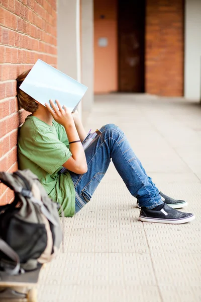 Frustrado menino do ensino médio — Fotografia de Stock