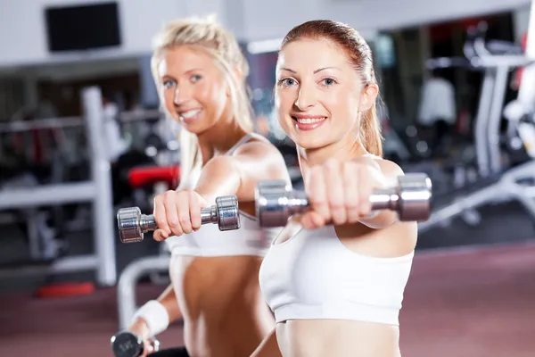 Fitness kobieta robi treningu — Zdjęcie stockowe