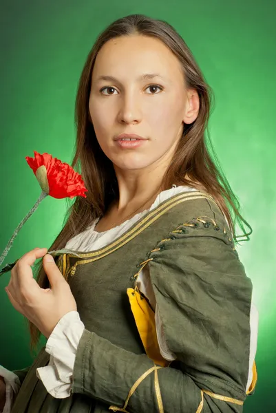 Středověká žena v zelených šatech — Stock fotografie