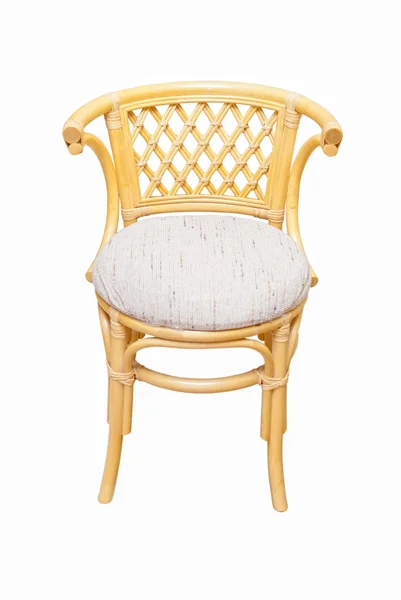 Ротанговое кресло на белом фоне — стоковое фото