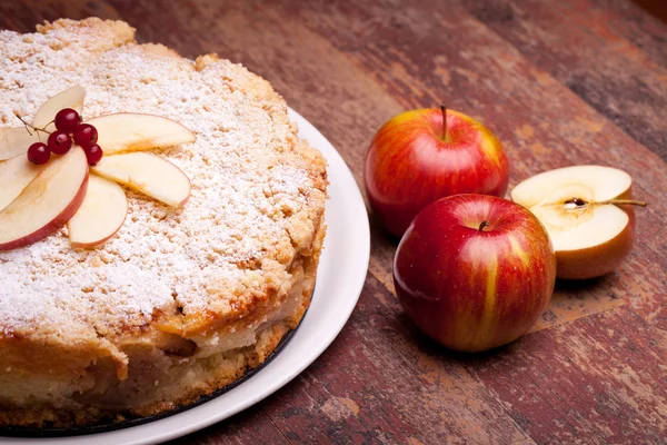 Saure Äpfel Kuchen — Stockfoto