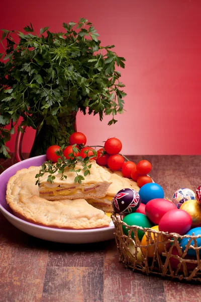Easter Eggs And Pizza Rustica — Stock Photo, Image