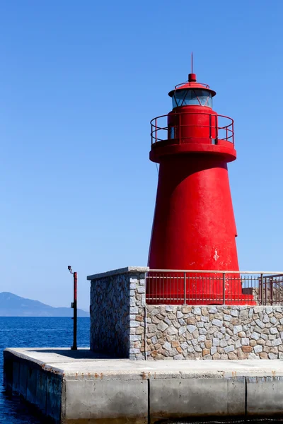 Czerwona latarnia, wyspa giglio, Włochy — Zdjęcie stockowe