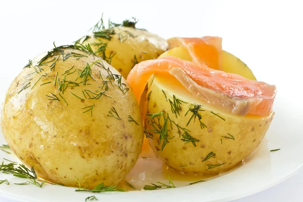 Młode ziemniaki gotowane — Zdjęcie stockowe
