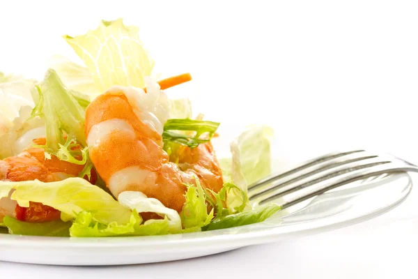 Salat mit Garnelen — Stockfoto