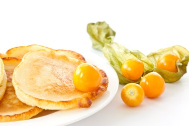 çilek physalis ile Pancakes