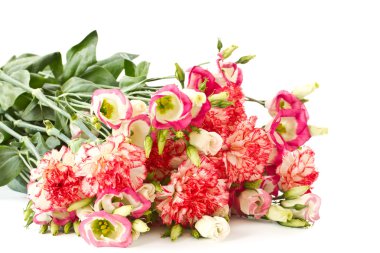 buket pembe karanfil ve lisianthus çiçek