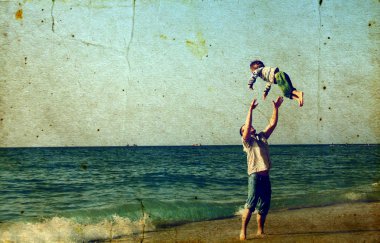 mutlu baba ve oğul plaj