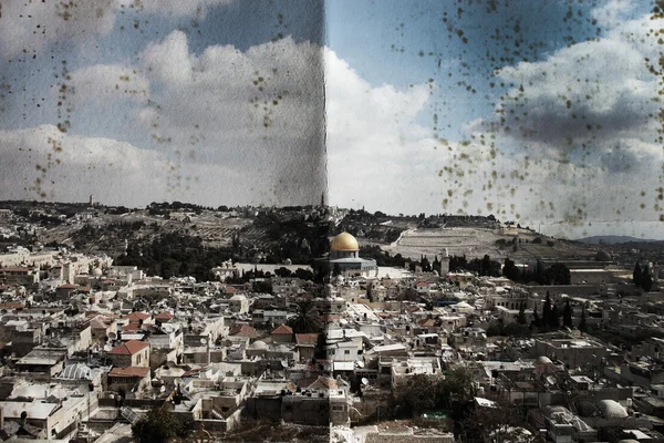 Jeruzsálem régi városrészét. kép-ra egy régi durva gyűrött papír. — Stock Fotó