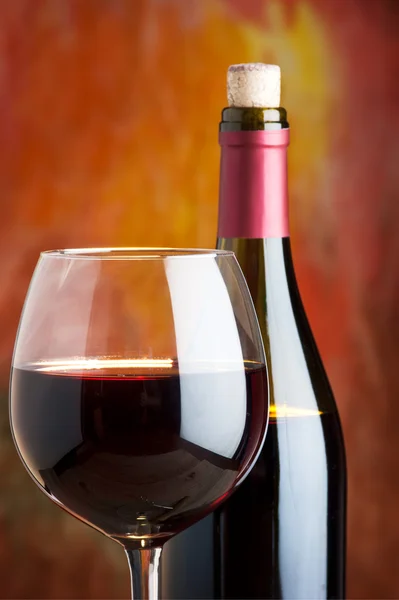 Vino, copa y la botella — Foto de Stock