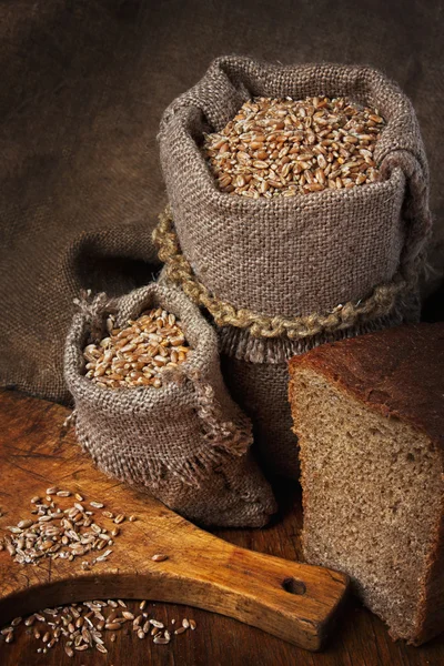 Мішок пшениці в пекарні — стокове фото