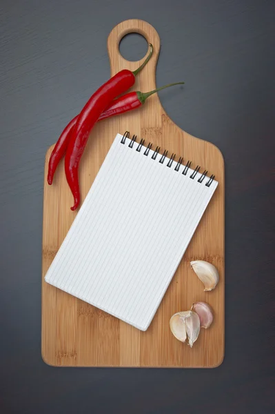 Groenten en kookgerei — Stockfoto
