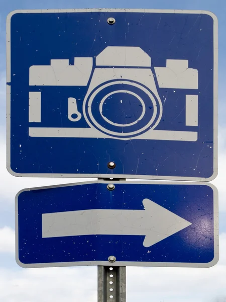Señal de punto de interés con icono de la cámara blanca — Foto de Stock