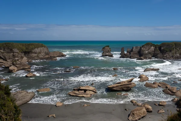 Тасманове море на західному березі Південного острова Нової Зеландії — стокове фото