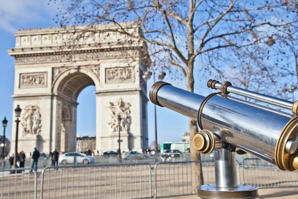 Париж - Триумфальная арка — стоковое фото